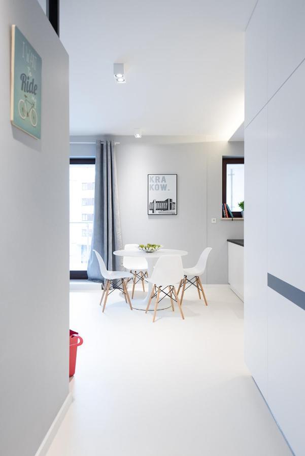 Premium Apartment For Old Town & Jewish Quarter - Balcony Plus Pool Onsite كراكوفيا المظهر الخارجي الصورة