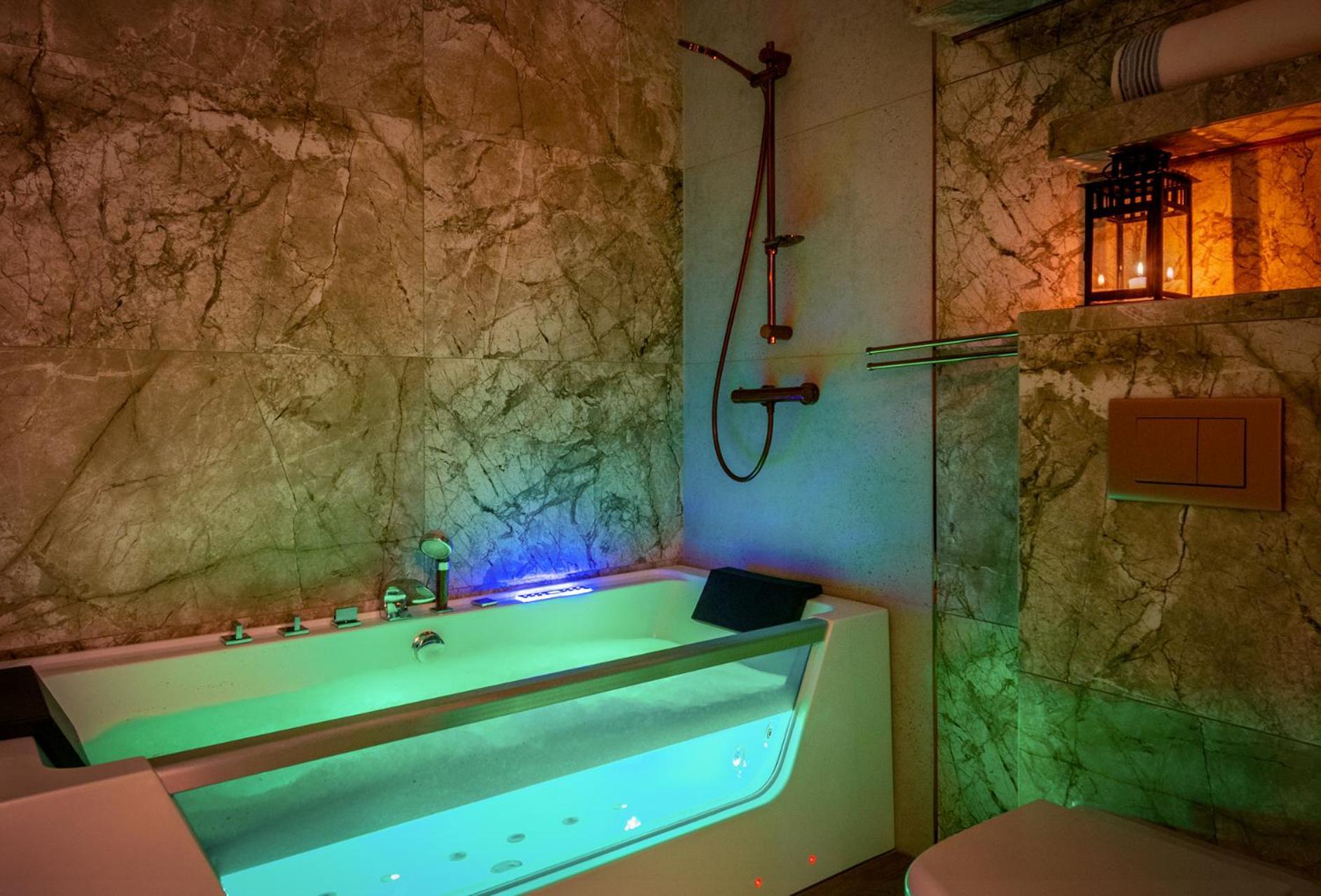 Premium Apartment For Old Town & Jewish Quarter - Balcony Plus Pool Onsite كراكوفيا المظهر الخارجي الصورة