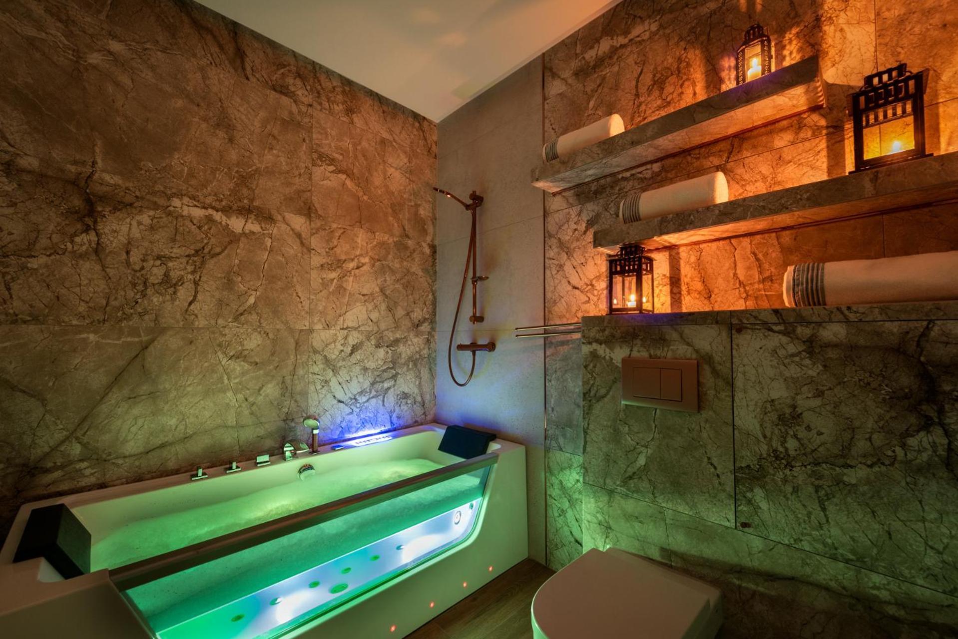 Premium Apartment For Old Town & Jewish Quarter - Balcony Plus Pool Onsite كراكوفيا المظهر الخارجي الصورة